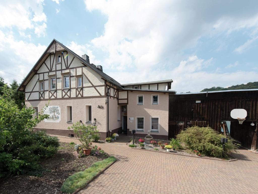 Ferienwohnung Ripa Erzgebirge In Schwarzenberg Шварценберг Екстериор снимка